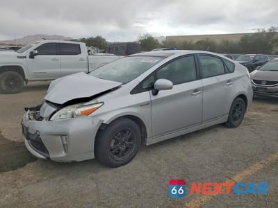2013 TOYOTA PRIUS THREE JTDKN3DU2D1716505 - główne zdjęcie licytacji z USA - miniatura