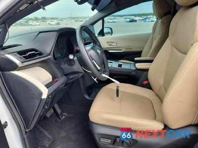 Zdjęcie 7 z 14 samochodu: 2023 TOYOTA SIENNA XLE VIN:5TDYRKEC5PS159045 - miniatura