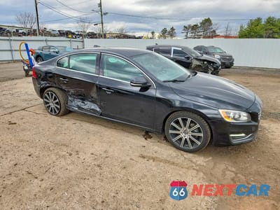 Czwarte zdjęcie samochodu z boku: 2017 VOLVO S60 PREMIER VIN:LYV402TK6HB134682 - miniatura