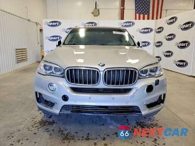 Piąte zdjęcie samochodu w środku: 2015 BMW X5 XDRIVE35D VIN:5UXKS4C50F0N08624 - miniatura