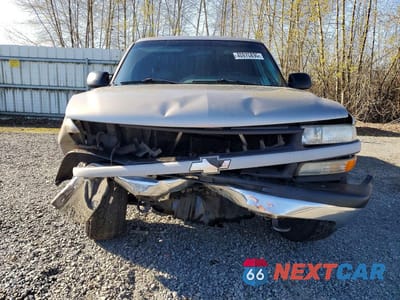 Piąte zdjęcie samochodu w środku: 2002 CHEVROLET SILVERADO K1500 VIN:2GCEK19V821268855 - miniatura