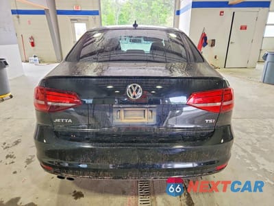 Zdjęcie 6 z 12 samochodu: 2016 VOLKSWAGEN JETTA SPORT VIN:3VWD17AJ4GM294151 - miniatura