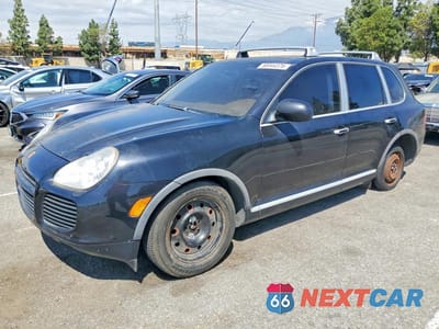 2003 PORSCHE CAYENNE WP1AC29P13LA90297 - główne zdjęcie licytacji z USA - miniatura