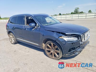 Czwarte zdjęcie samochodu z boku: 2019 VOLVO XC90 T6 INSCRIPTION VIN:YV4A22PL4K1457205 - miniatura