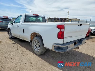 Drugie zdjęcie samochodu z przodu: 2021 CHEVROLET SILVERADO C1500 VIN:3GCNWAEF9MG314299 - miniatura