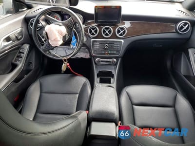 Zdjęcie 8 z 12 samochodu: 2015 MERCEDES-BENZ CLA 250 VIN:WDDSJ4EB4FN226454 - miniatura