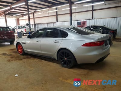Drugie zdjęcie samochodu z przodu: 2018 JAGUAR XF S VIN:SAJBG4FV9JCY67218 - miniatura