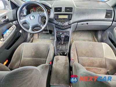 Zdjęcie 8 z 12 samochodu: 2006 HONDA ACCORD SE VIN:1HGCM56386A173849 - miniatura