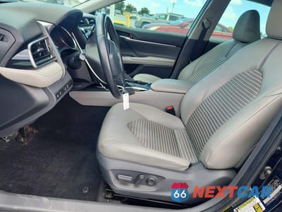 Zdjęcie 7 z 13 samochodu: 2019 TOYOTA CAMRY SE VIN:4T1B11HK7KU806488 - miniatura
