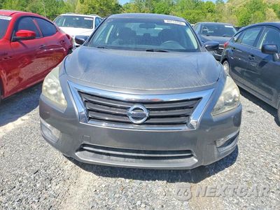Piąte zdjęcie samochodu w środku: 2015 NISS ALTIMA 2.5 S VIN:1N4AL3AP2FN922702 - miniatura