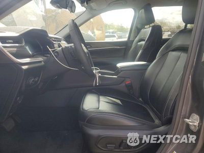 Zdjęcie 7 z 13 samochodu: 2023 JEEP GRAND CHEROKEE LIMITED VIN:1C4RJHBGXP8895599 - miniatura