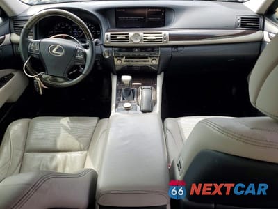 Zdjęcie 8 z 11 samochodu: 2017 LEXUS LS 460 BASE VIN:JTHCL5EF9H5028777 - miniatura