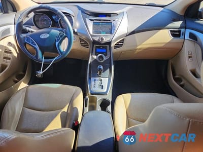 Zdjęcie 8 z 12 samochodu: 2013 HYUNDAI ELANTRA LIMITED VIN:KMHDH4AE2DU947630 - miniatura