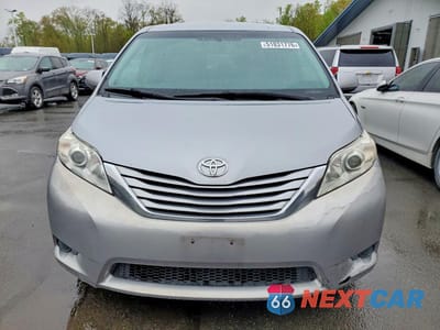 Piąte zdjęcie samochodu w środku: 2017 TOYOTA SIENNA LE VIN:5TDKZ3DC6HS782155 - miniatura