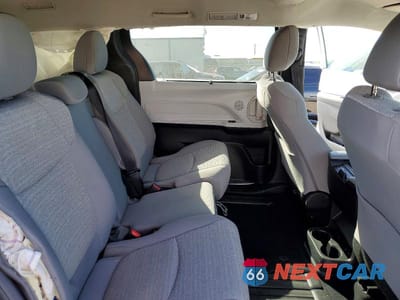 Zdjęcie 11 z 12 samochodu: 2026 TOYOTA SIENNA LE 8-PASSENGER VIN:5TDKRKEC8TS295251 - miniatura