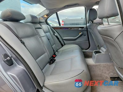 Zdjęcie 10 z 12 samochodu: 2004 BMW 325 IS SULEV VIN:WBAAZ33474KP84811 - miniatura