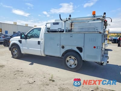 Drugie zdjęcie samochodu z przodu: 2008 FORD F350 SUPER DUTY UTILITY / SERVICE TRUCK VIN:1FTWF30528EA29441 - miniatura