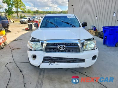 Piąte zdjęcie samochodu w środku: 2011 TOYOTA TACOMA BASE VIN:5TFTX4CN2BX008330 - miniatura