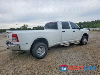 Trzecie zdjęcie samochodu z tyłu: 2024 RAM 3500 TRADESMAN VIN:3C63RRGL8RG412271 - miniatura