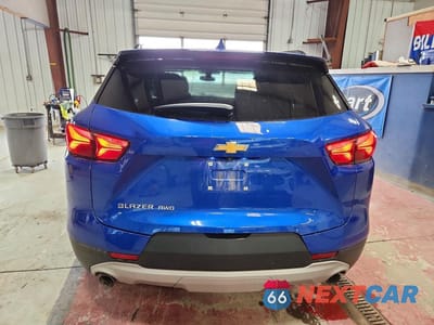 Zdjęcie 6 z 13 samochodu: 2019 CHEVROLET BLAZER 2LT VIN:3GNKBGRS2KS612395 - miniatura