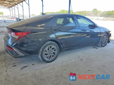Trzecie zdjęcie samochodu z tyłu: 2024 HYUNDAI ELANTRA SEL VIN:KMHLM4DG5RU661394 - miniatura