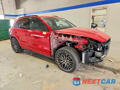 Czwarte zdjęcie samochodu z boku: 2022 PORSCHE CAYENNE VIN:WP1AA2AY1NDA02632 - miniatura