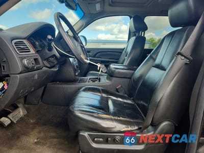 Zdjęcie 7 z 13 samochodu: 2008 GMC YUKON DENALI VIN:1GKFK63848J153676 - miniatura