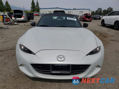 Piąte zdjęcie samochodu w środku: 2016 MAZDA MX-5 MIATA SPORT VIN:JM1NDAB74G0109243 - miniatura