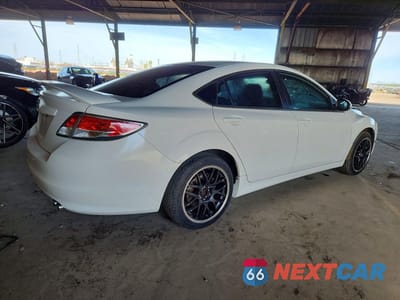 Trzecie zdjęcie samochodu z tyłu: 2009 MAZDA 6 I VIN:1YVHP81A695M24782 - miniatura
