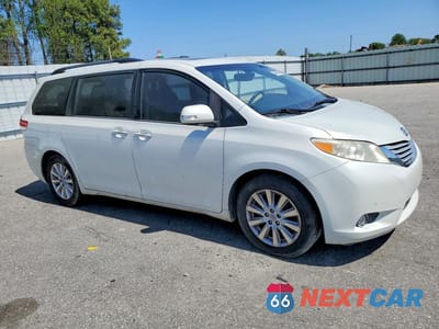 Czwarte zdjęcie samochodu z boku: 2013 TOYOTA SIENNA LIMITED 7-PASSENGER VIN:5TDDK3DC8DS052951 - miniatura