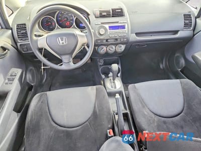 Zdjęcie 8 z 12 samochodu: 2008 HONDA FIT VIN:JHMGD38458S039404 - miniatura