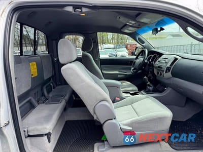 Zdjęcie 9 z 11 samochodu: 2008 TOYOTA TACOMA ACCESS CAB VIN:5TEUU42N38Z535860 - miniatura