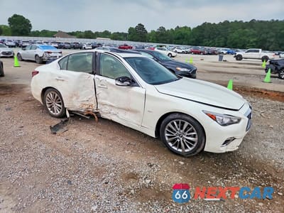 Czwarte zdjęcie samochodu z boku: 2018 INFINITI Q50 3.0T LUXE VIN:JN1EV7AP1JM351895 - miniatura