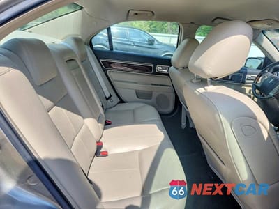 Zdjęcie 10 z 12 samochodu: 2009 LINCOLN MKZ VIN:3LNHM26T99R617989 - miniatura