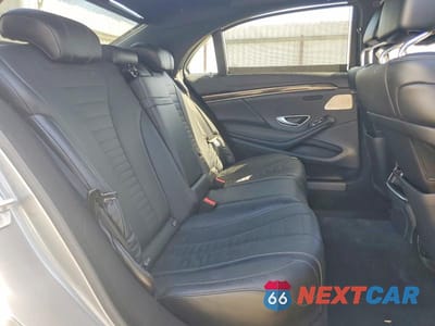 Zdjęcie 10 z 12 samochodu: 2015 MERCEDES-BENZ S 550 VIN:WDDUG8CB3FA131330 - miniatura