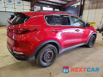Trzecie zdjęcie samochodu z tyłu: 2020 KIA SPORTAGE S VIN:KNDP6CAC4L7830631 - miniatura