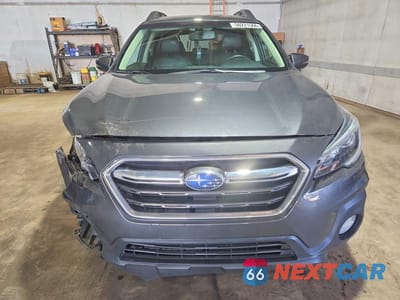 Piąte zdjęcie samochodu w środku: 2018 SUBARU OUTBACK 2.5I LIMITED VIN:4S4BSAKC1J3247006 - miniatura
