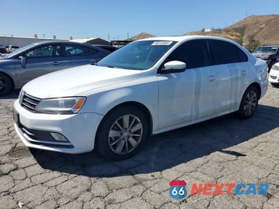2015 VOLKSWAGEN JETTA SE 3VWD17AJ3FM286203 - główne zdjęcie licytacji z USA - miniatura