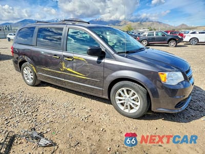 Czwarte zdjęcie samochodu z boku: 2016 DODGE GRAND CARAVAN SXT VIN:2C4RDGCGXGR374208 - miniatura