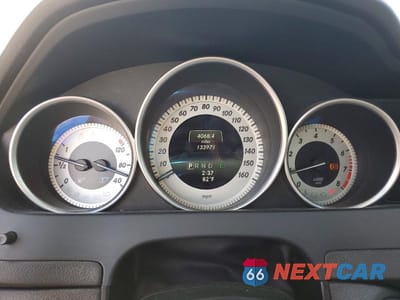 Zdjęcie 9 z 12 samochodu: 2014 MERCEDES-BENZ C 250 VIN:WDDGJ4HB5EG289969 - miniatura