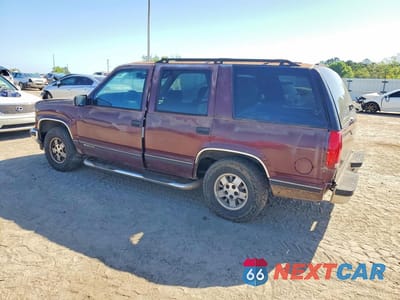 Drugie zdjęcie samochodu z przodu: 1995 CHEVROLET TAHOE C1500 VIN:1GNEC13K6SJ397881 - miniatura