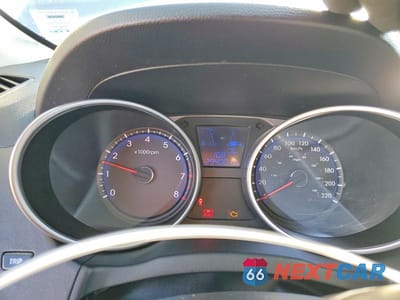 Zdjęcie 9 z 13 samochodu: 2010 HYUNDAI TUCSON GLS VIN:KM8JT3AC0AU018817 - miniatura