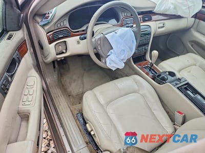 Zdjęcie 8 z 12 samochodu: 2004 CADILLAC SEVILLE SLS VIN:1G6KS54Y14U117605 - miniatura