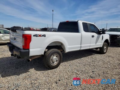 Trzecie zdjęcie samochodu z tyłu: 2019 FORD F250 SUPER DUTY VIN:1FT7X2B61KEC09759 - miniatura