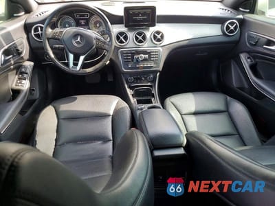 Zdjęcie 8 z 12 samochodu: 2014 MERCEDES-BENZ CLA 250 VIN:WDDSJ4EB7EN046237 - miniatura