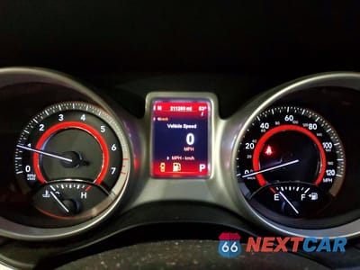 Zdjęcie 9 z 13 samochodu: 2011 DODGE JOURNEY MAINSTREET VIN:3D4PH1FG1BT555226 - miniatura