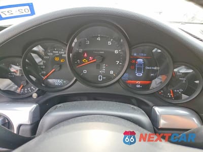 Zdjęcie 9 z 13 samochodu: 2017 PORSCHE 911 CARRERA VIN:WP0CA2A90HS142481 - miniatura