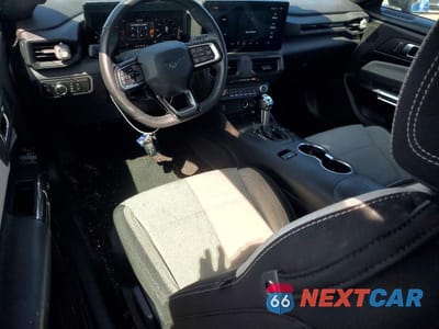 Zdjęcie 8 z 12 samochodu: 2024 FORD MUSTANG VIN:1FA6P8THXR5128709 - miniatura