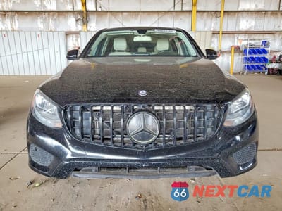 Piąte zdjęcie samochodu w środku: 2017 MERCEDES-BENZ GLC COUPE 300 4MATIC VIN:WDC0J4KB5HF149834 - miniatura