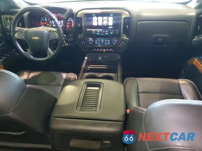 Zdjęcie 8 z 11 samochodu: 2017 CHEVROLET SILVERADO K1500 HIGH COUNTRY VIN:3GCUKTEJ9HG407028 - miniatura